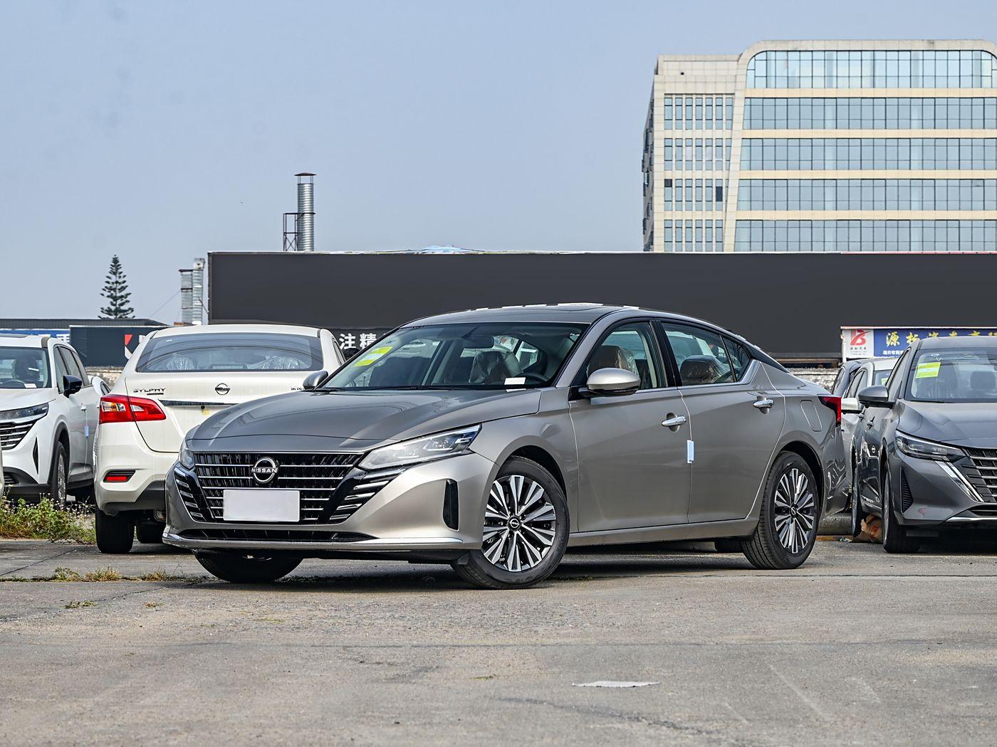 Nissan Altima
