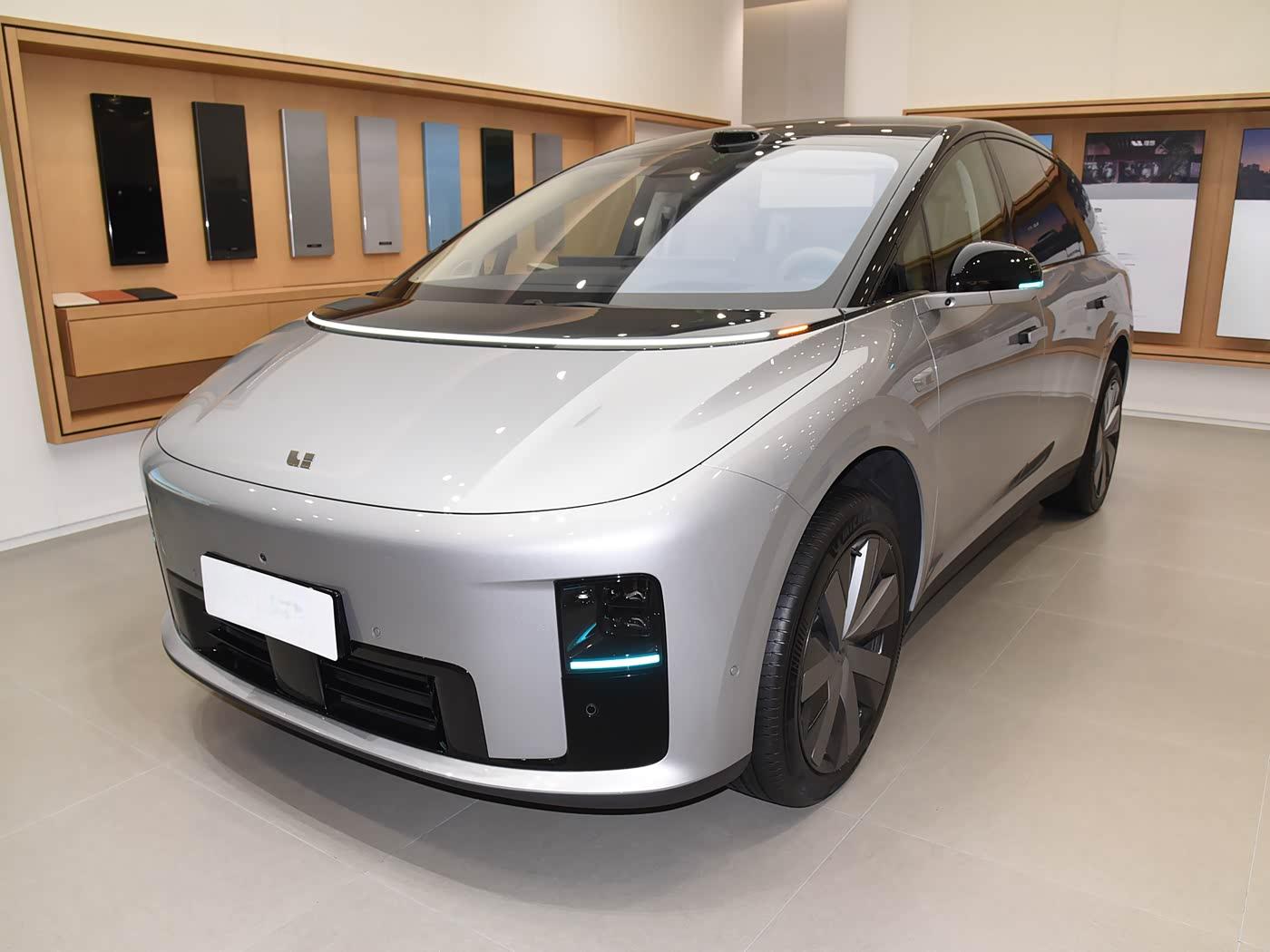 Li Auto i8