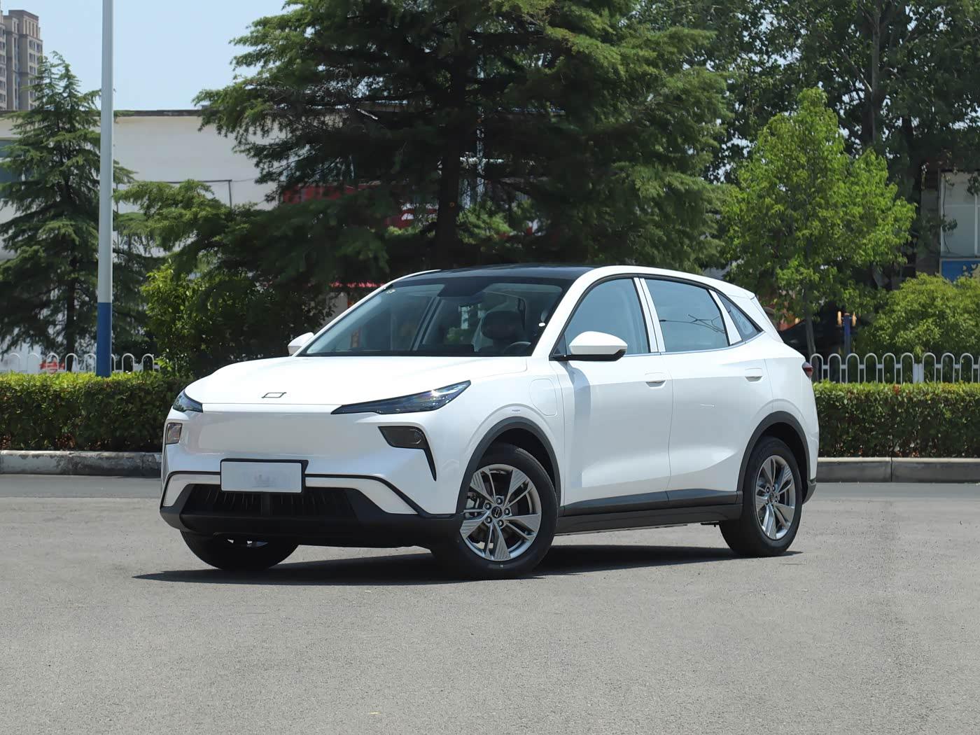 Bestune Yueyi 03