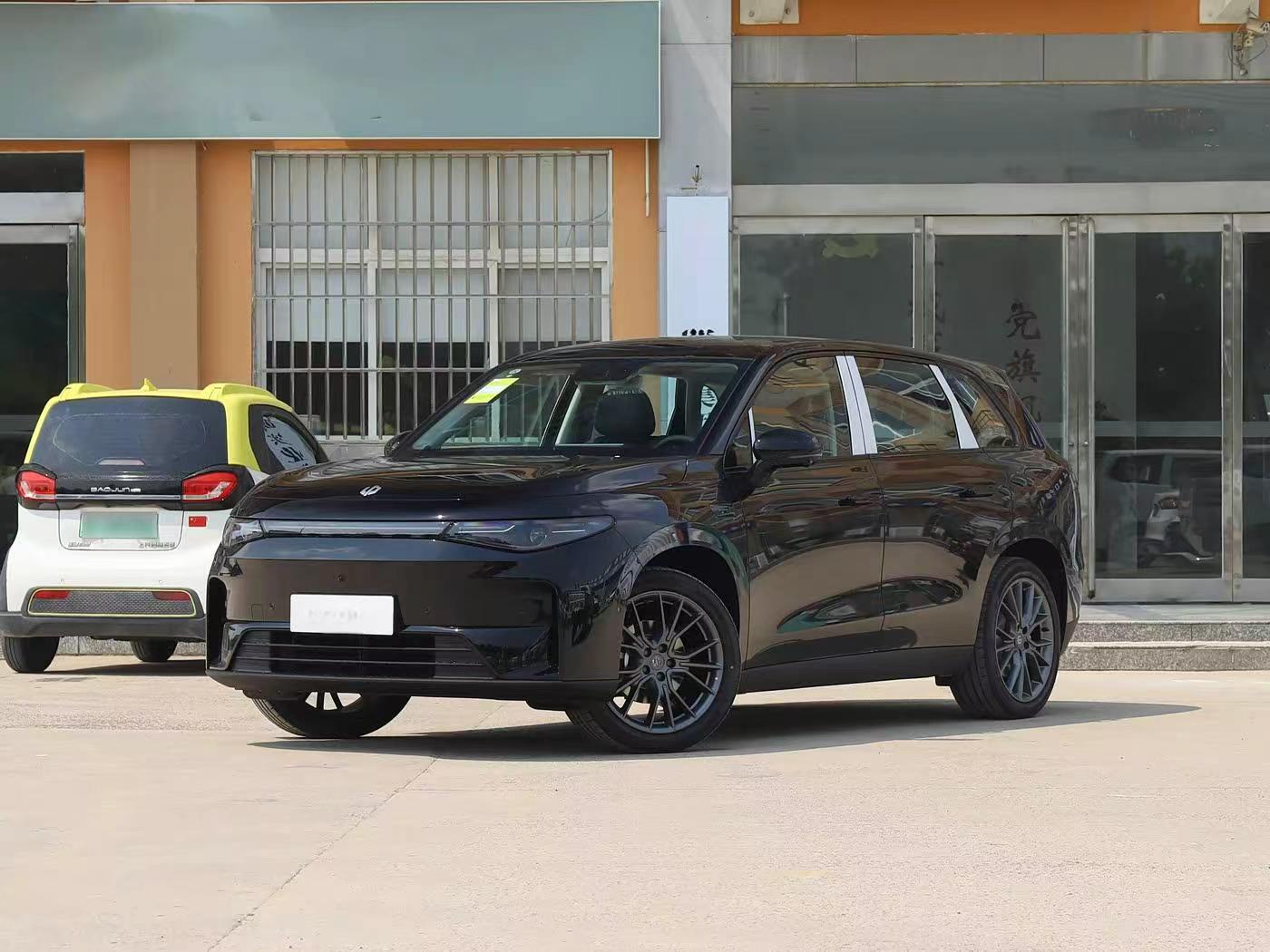 Leapmotor C10