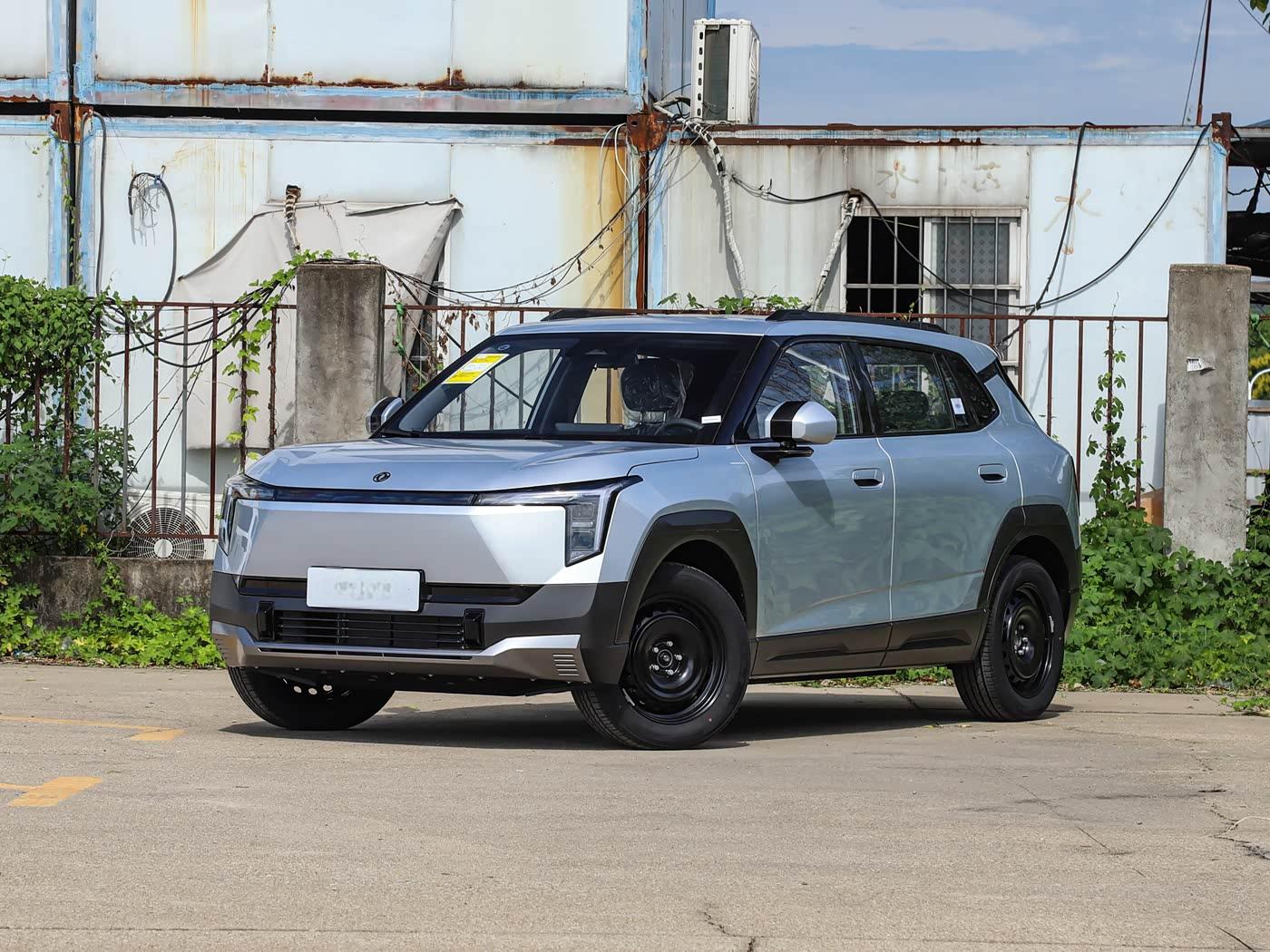Dongfeng Nano 06